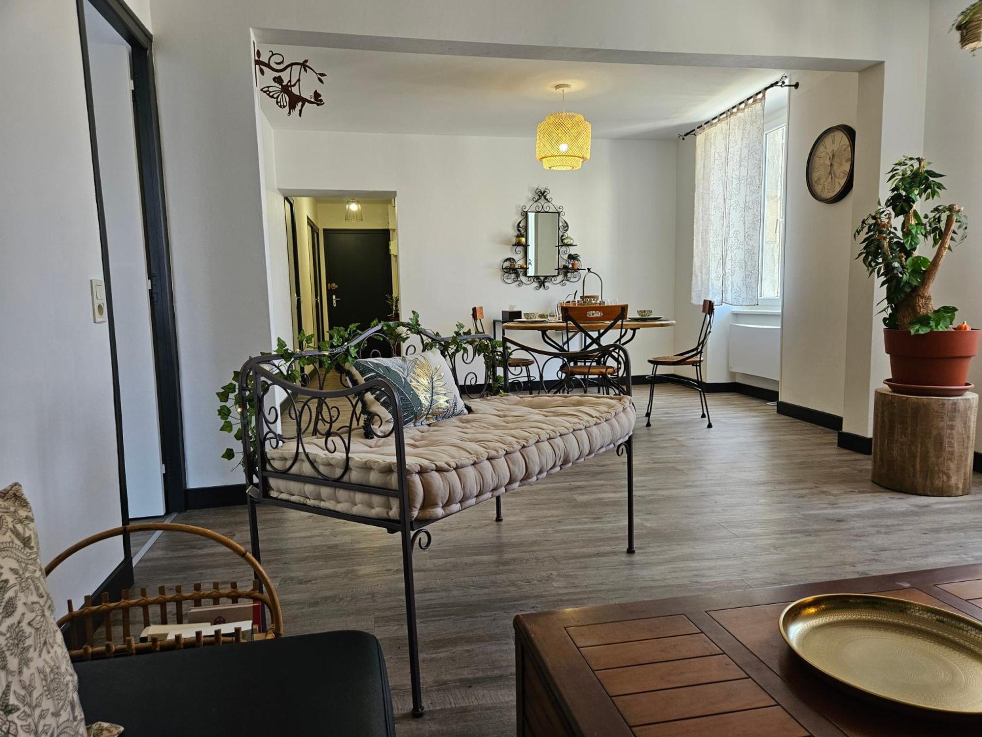 Appartement Le Jardin Imaginaire Champagnole Zewnętrze zdjęcie